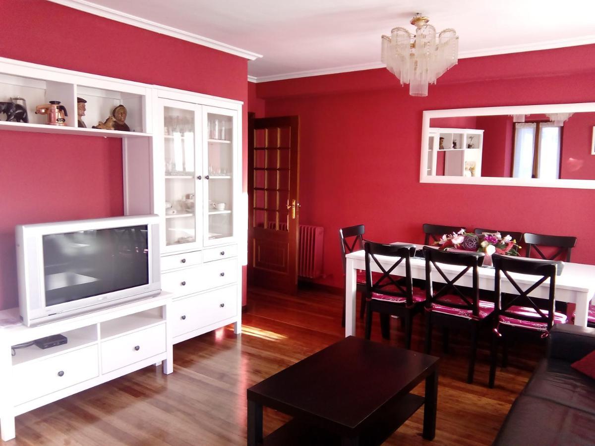 Apartamentos Rurales Imaz Etxea - Urbasa Olazagutía Eksteriør billede