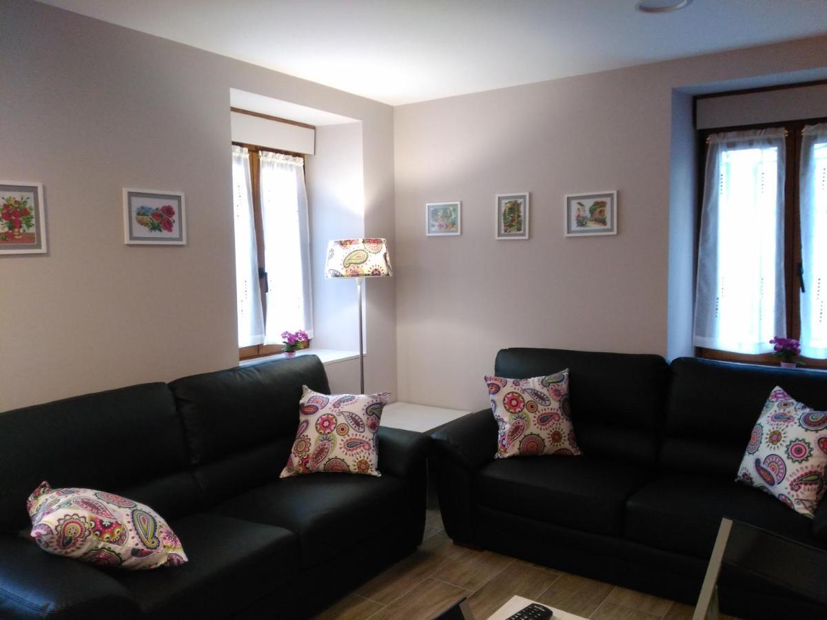 Apartamentos Rurales Imaz Etxea - Urbasa Olazagutía Eksteriør billede